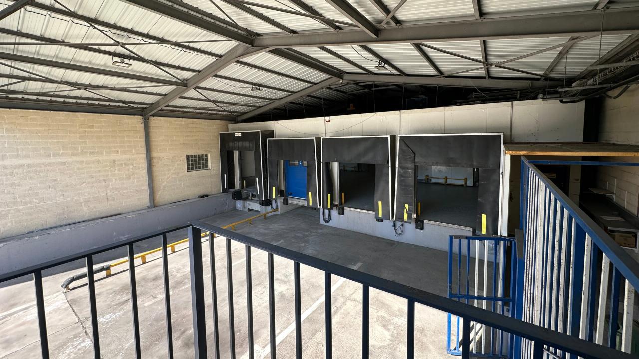 Vente Local d'activité Montreuil Seine-Saint-Denis OVACT2531591 1
