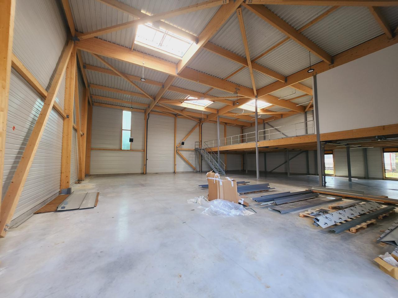 Location Local d'activité Chanteloup-en-Brie Seine-et-Marne OLACT2117421 1