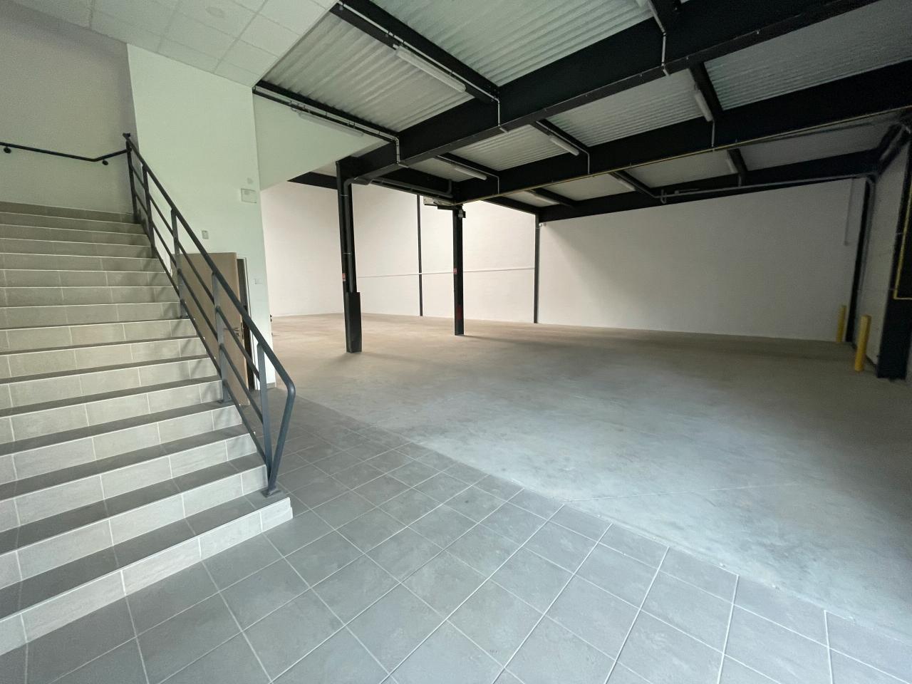 Location Local d'activité Chanteloup-en-Brie Seine-et-Marne OLACT2421442 1