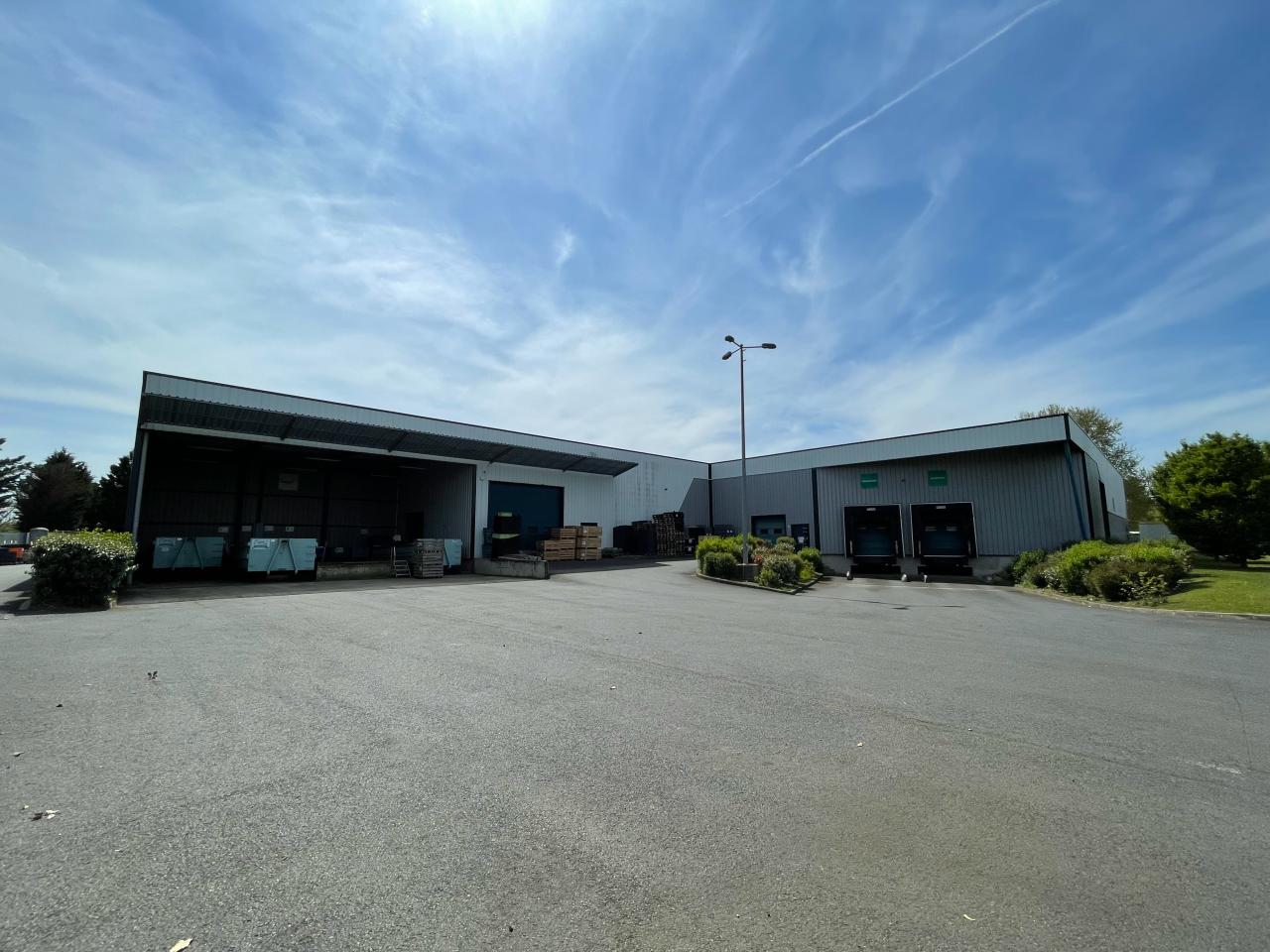 Vente Local d'activité Châtellerault Vienne OVACT2427771 1