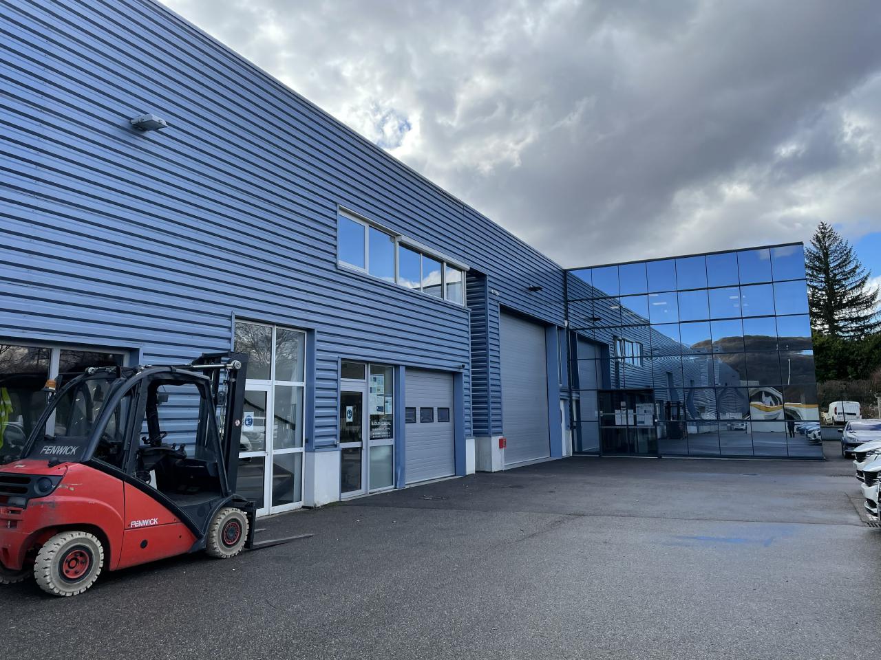 Location Local d'activité Champ-sur-Drac Isère OLACT2316100 1