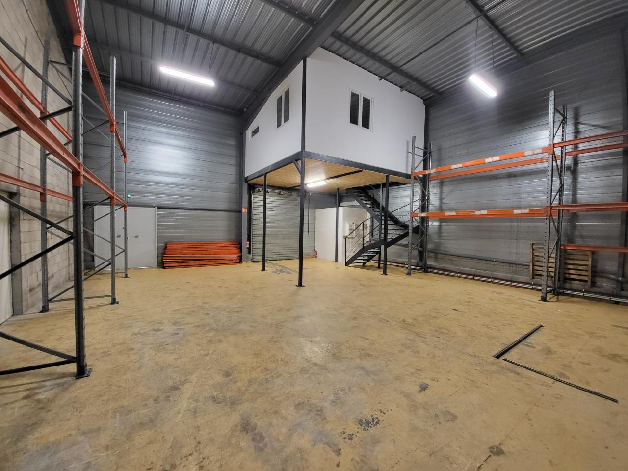 Location Local d'activité Servon Seine-et-Marne OLACT2207049 1