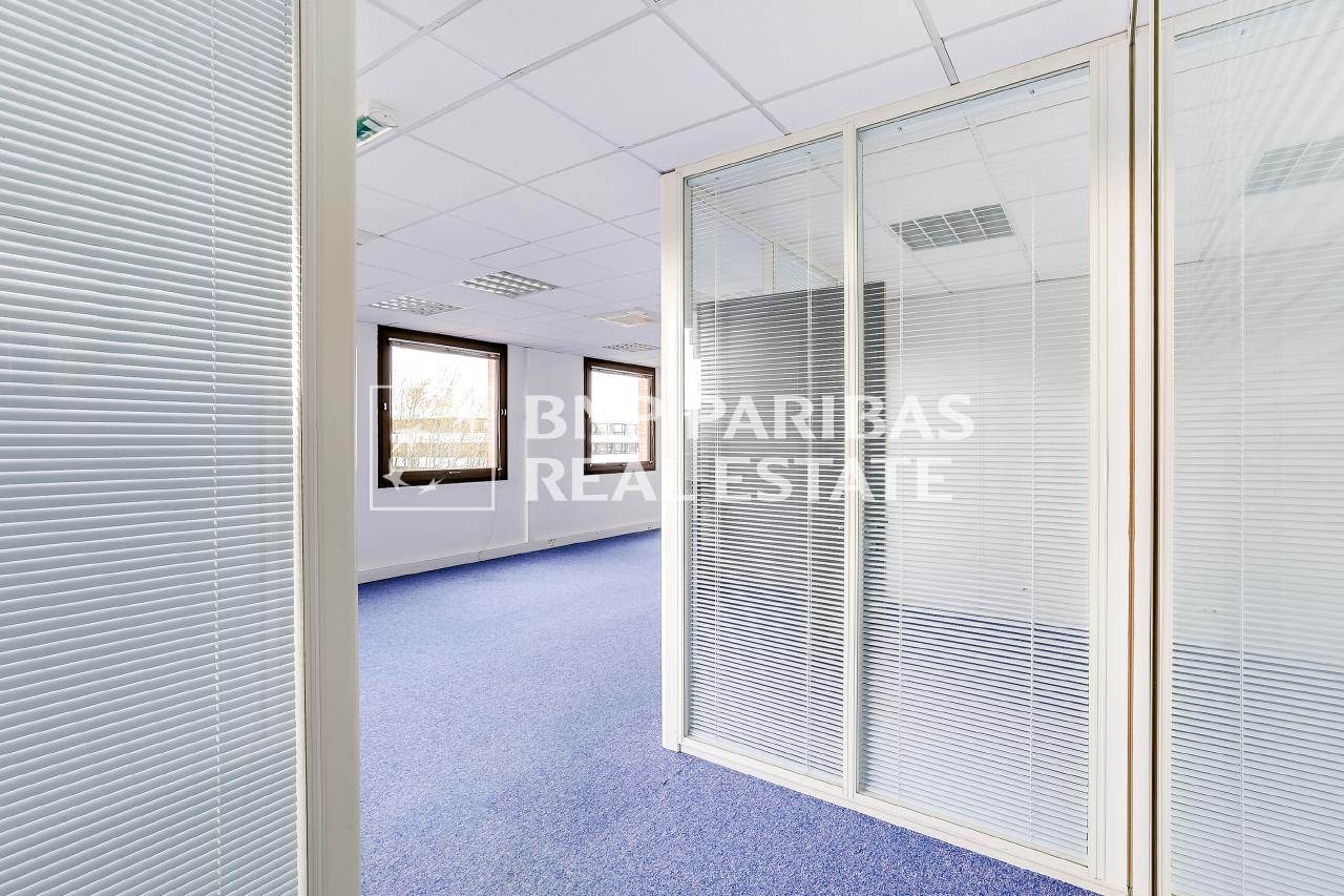 Location Bureau Montigny-le-Bretonneux Yvelines OLBUR2203977 1