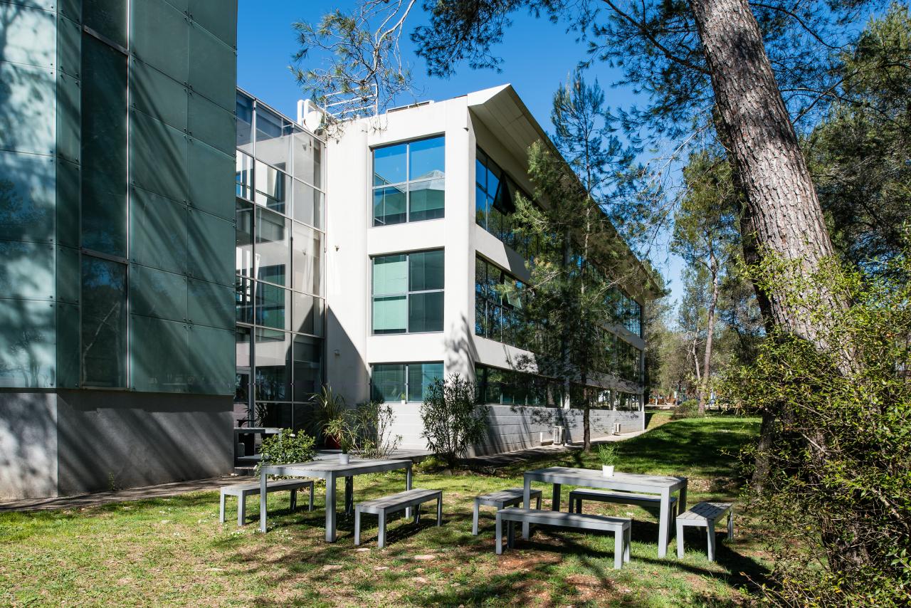 Location Coworking Mougins Alpes-Maritimes OLBUR2114856 1