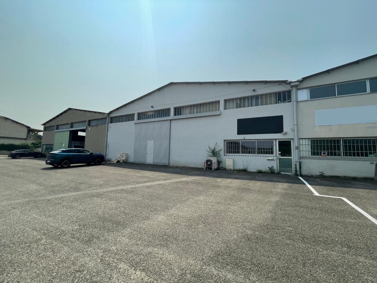 Location Local d'activité Décines-Charpieu Rhône OLACT2532955 1