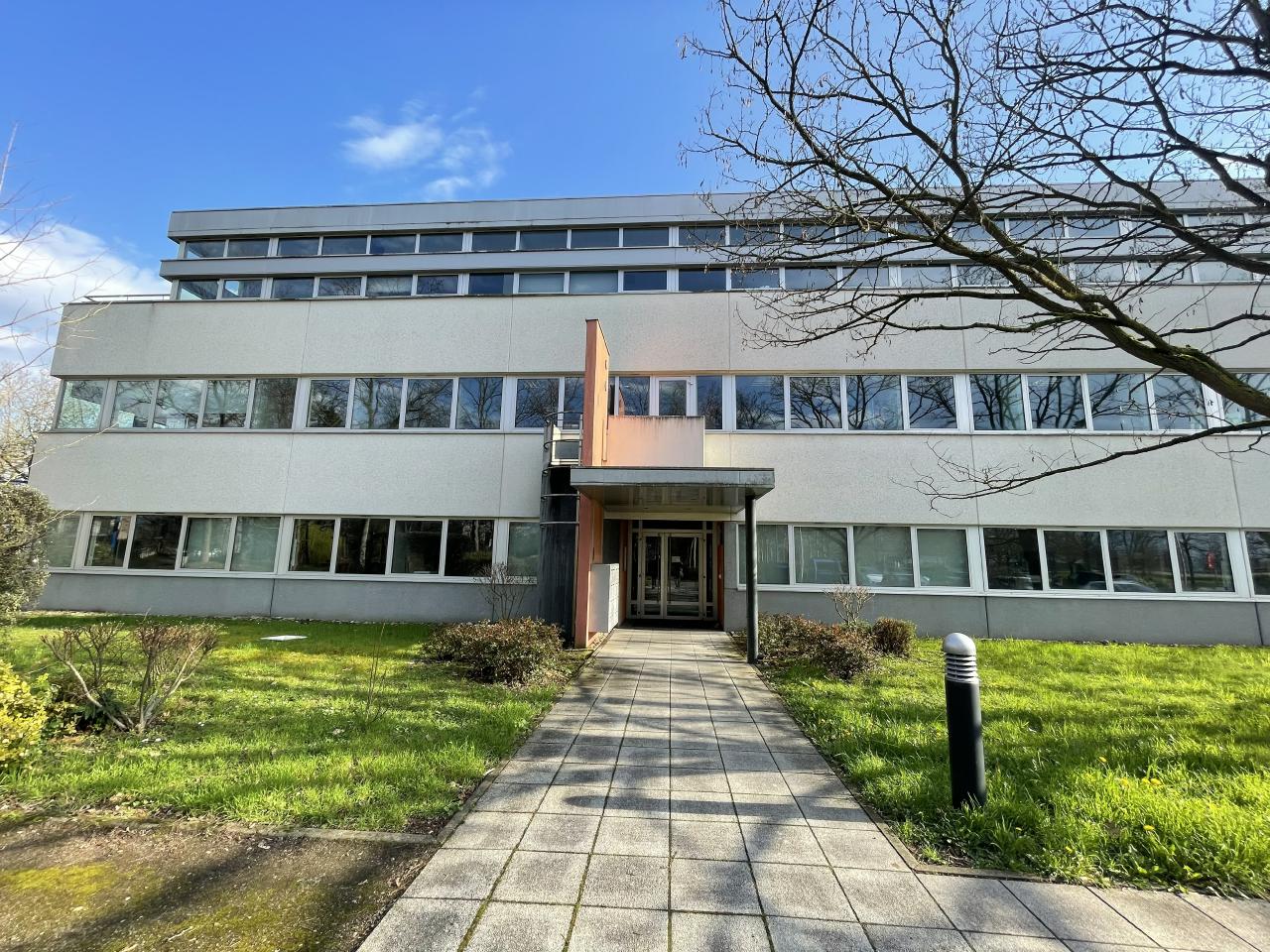 Location Bureau Entzheim Bas-Rhin OLBUR2111308 1