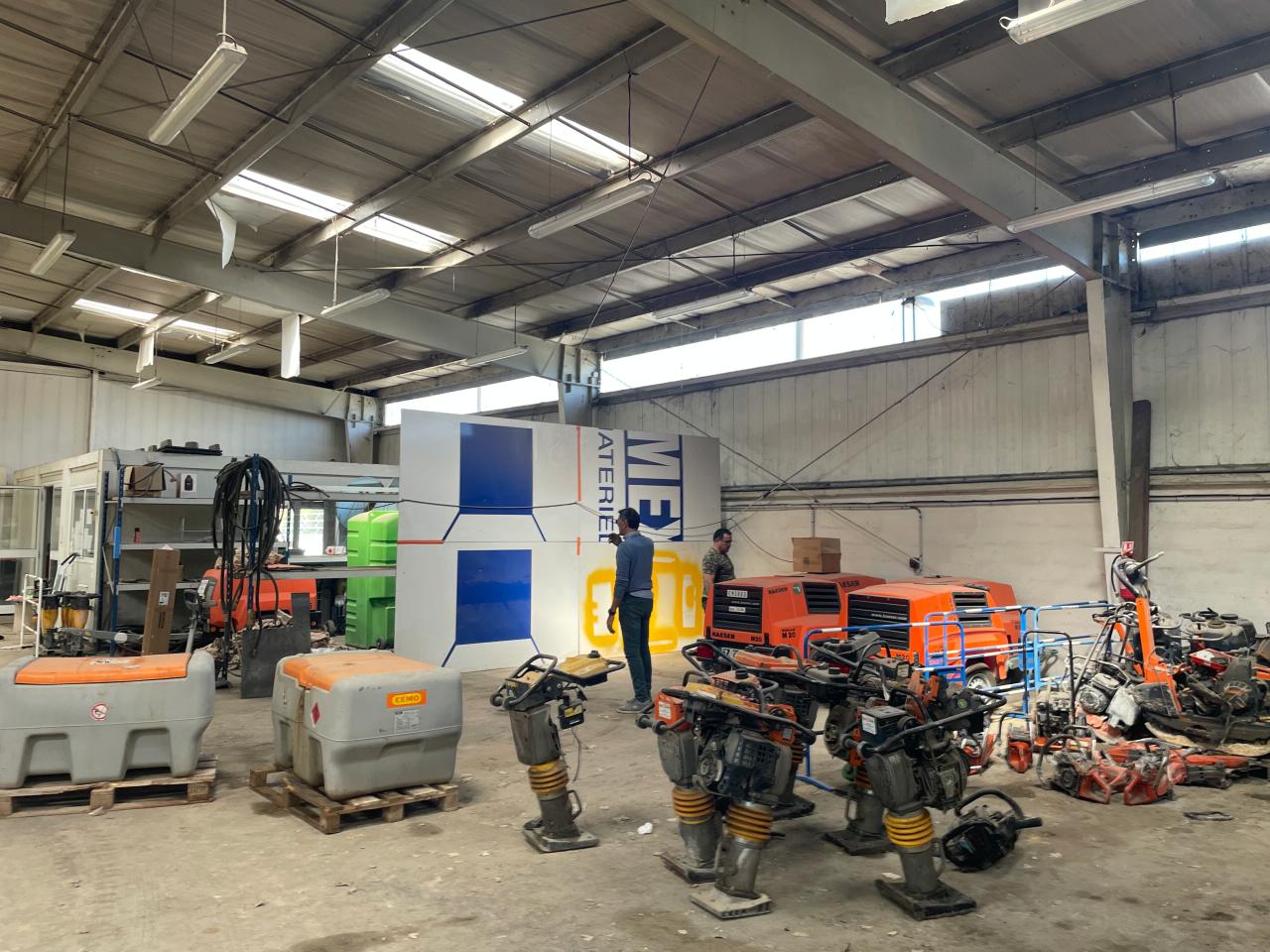 Location Local d'activité Aubagne Bouches-du-Rhône OLACT2532259 1