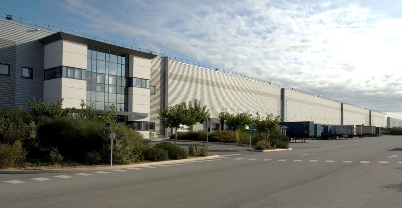 Location Entrepôt Classe A Saint-Martin-de-Crau Bouches-du-Rhône OLLOG2424752 1