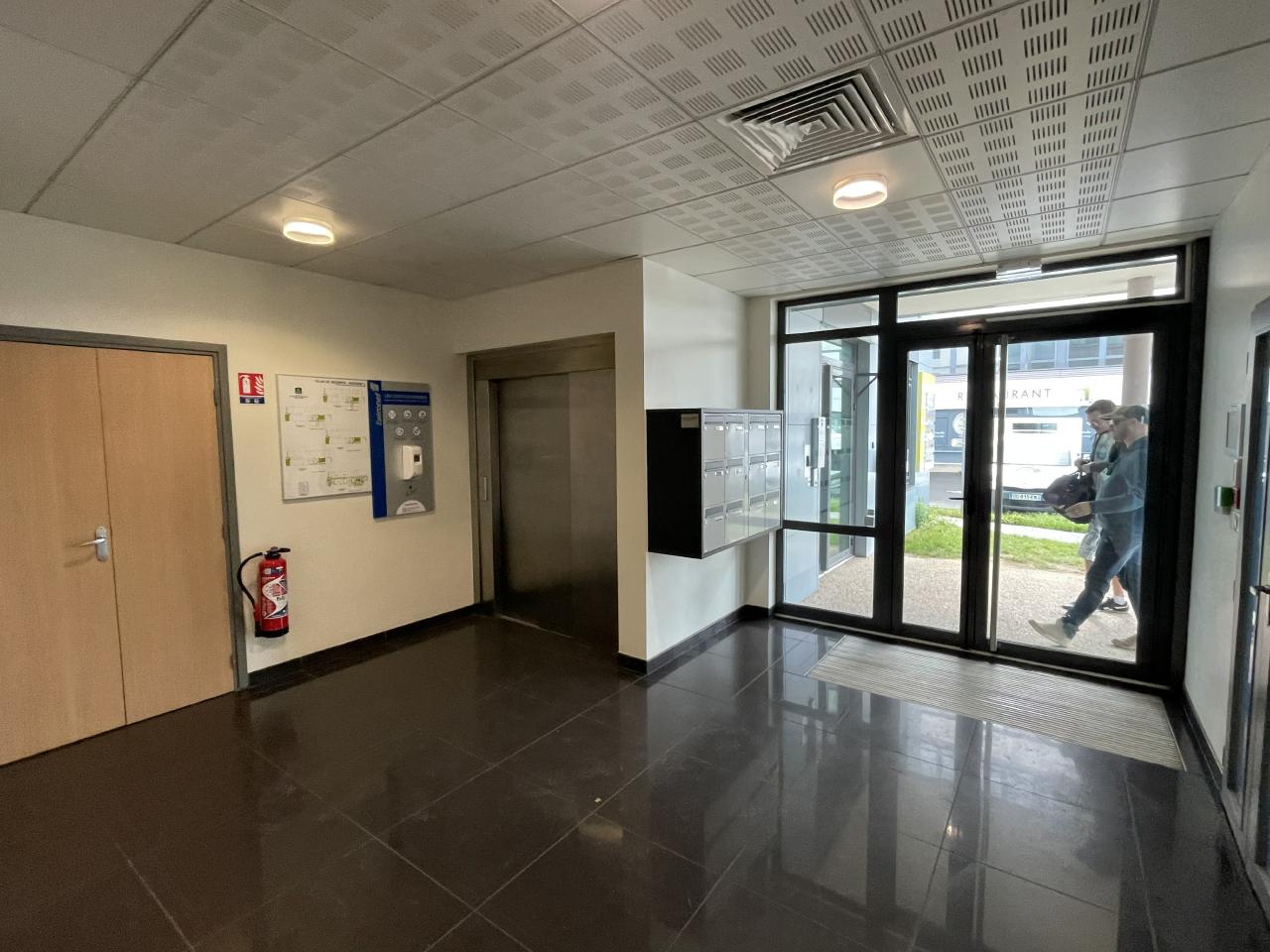 Location Bureau Tours Indre-et-Loire OLBUR2424311 1