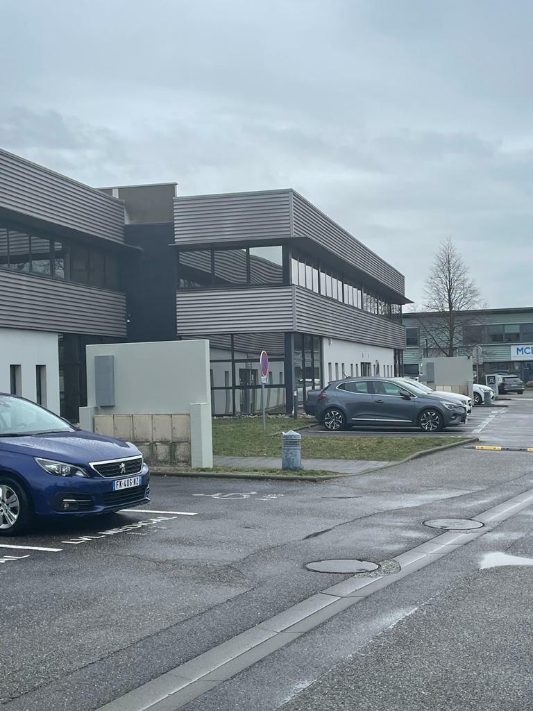 Location Bureau Niederhausbergen Bas-Rhin OLBUR2110762 1