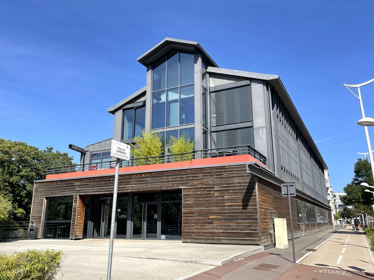 Vente Bureau Issy-les-Moulineaux Hauts-de-Seine OVBUR2530034 1