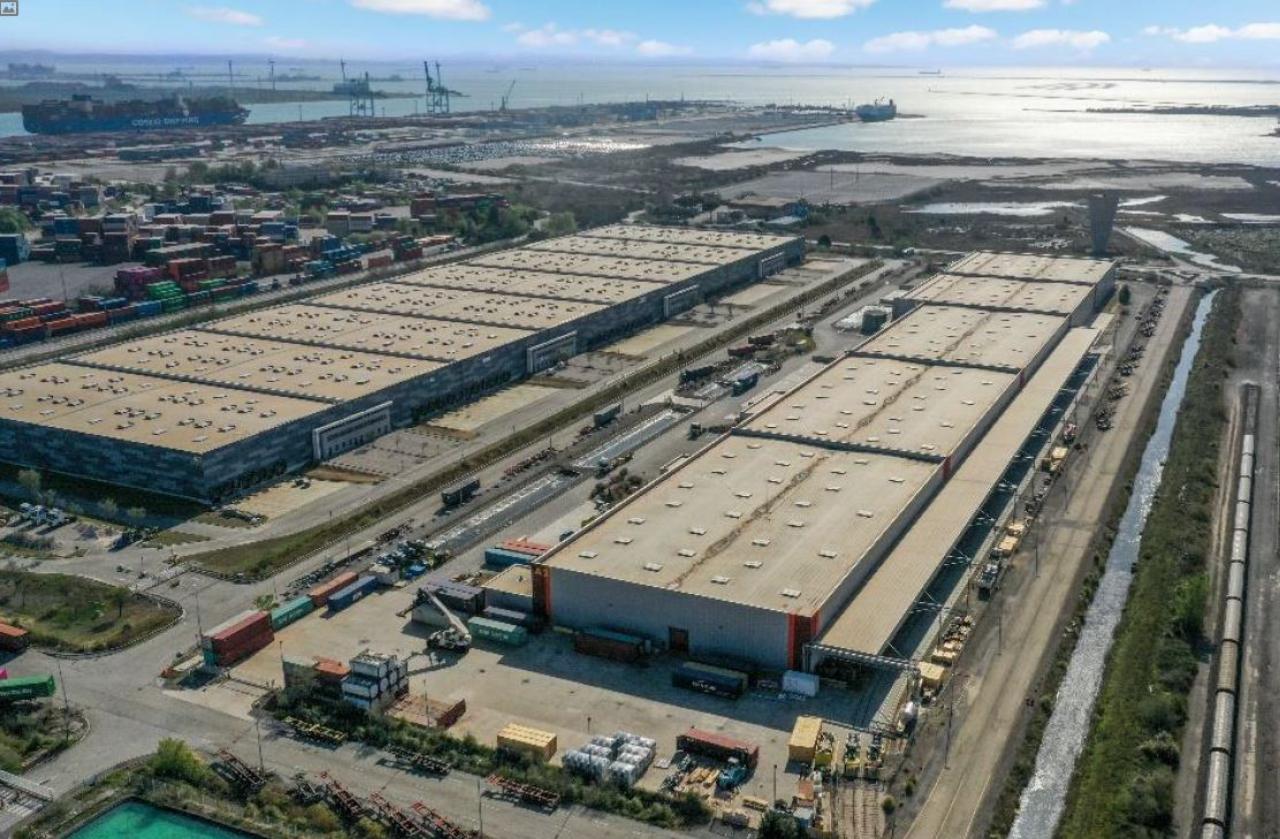 Location Entrepôt Classe A Port-Saint-Louis-du-Rhône Bouches-du-Rhône OLLOG2530149 1