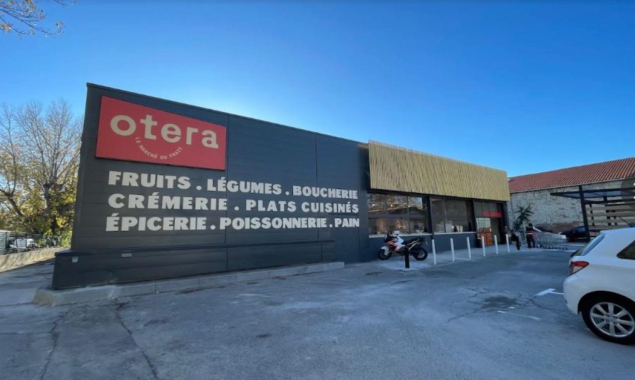 Location Commerce Fréjus Var OLCOM2530326 1